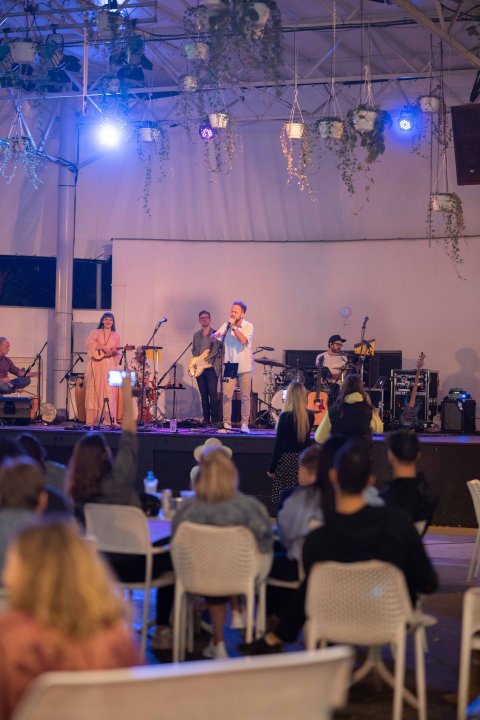 Gauč na Výstavišti - náhled 14