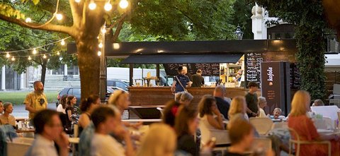 Gauč na Výstavišti - náhled 16