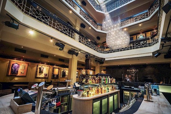 2. patro Mezzanine@Hard Rock Cafe Praha - náhled 10