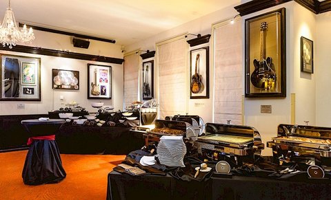 Hard Rock Cafe Praha - 2. patro Mezzanine - náhled 13