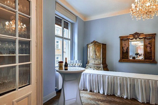 Hartigovský palác - náhled 16