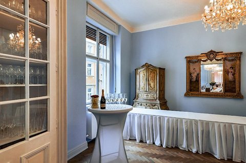 Hartigovský palác - náhled 16