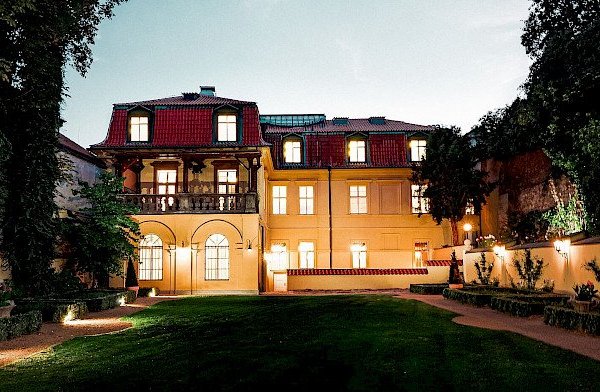 Hartigovský palác - náhled 17