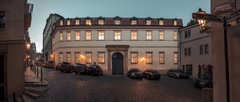 Hartigovský palác - Hartigovská zahrada - náhled 9