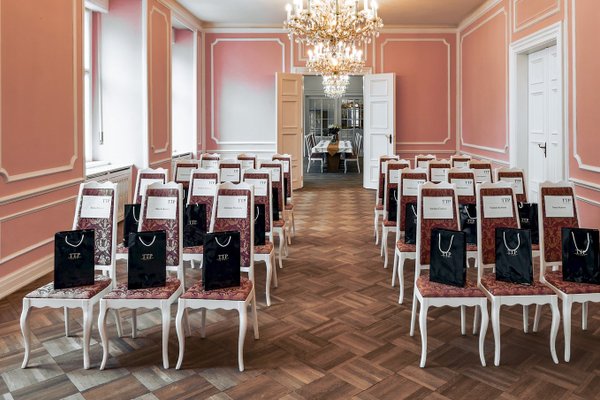 Růžový sál@Hartigovský palác - náhled 1