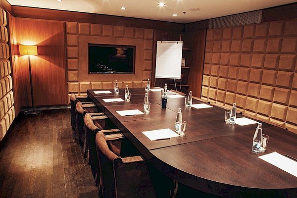 Drawing Room@The Emblem Hotel - náhled 6