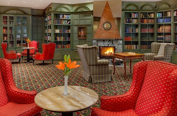 Knihovna@Hotel Savoy Prague - náhled 3