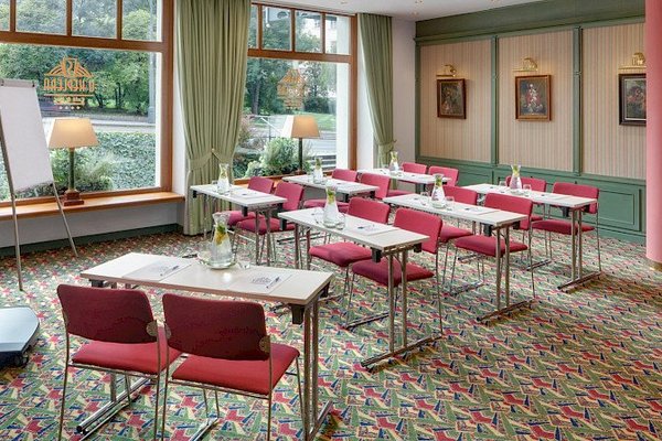 Knihovna@Hotel Savoy Prague - náhled 6