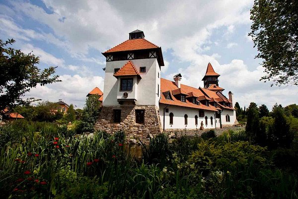 Hrad Červený Újezd - náhled 17