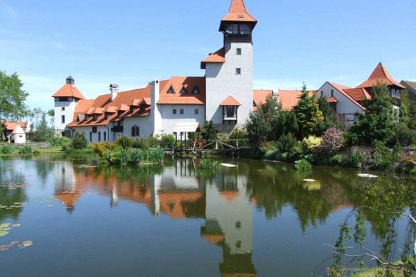 Hrad Červený Újezd - náhled 28