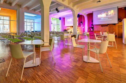 Impact Hub Praha D10