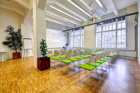 Impact Hub Praha D10 - Velká konferenční místnost - náhled 6