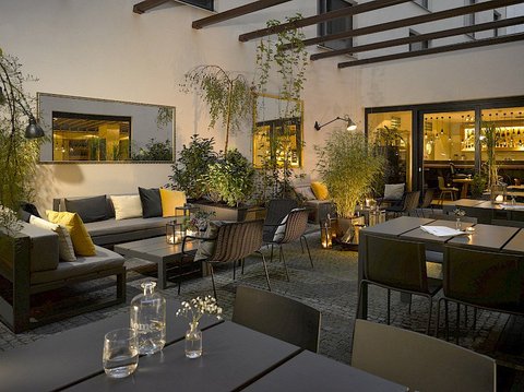 INNSiDE by Melia Prague Old Town - Restaurant & Bar HOME - náhled 10