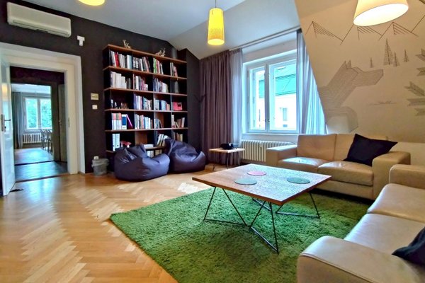 Jednačky Hradčanská