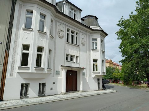 Jednačky Hradčanská - náhled 2