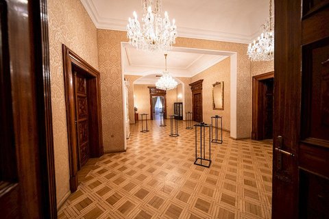 Kaiserštejnský Palác - Křišťálový sál - náhled 4