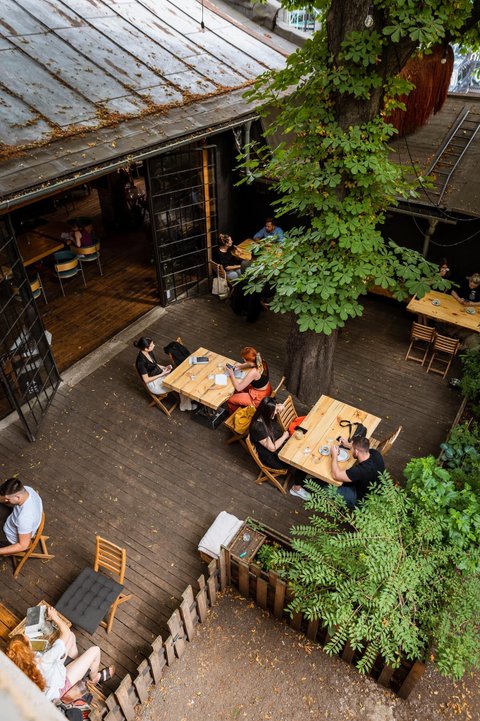 Kavárna co hledá jméno - náhled 7