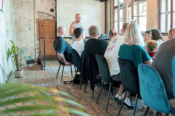 Kavárna co hledá jméno - náhled 24