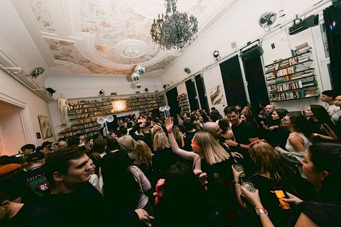 Klubovna 2. patro - náhled 10