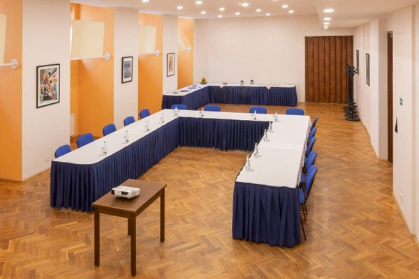 Galerie Kongresového sálu@Kongresové centrum Masarykovy koleje ČVUT - náhled 1