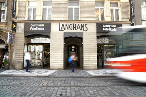 Langhans - centrum a kavárna Člověka v tísni - náhled 5