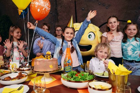 Narozeninová oslava s včelkou Májou - náhled 1