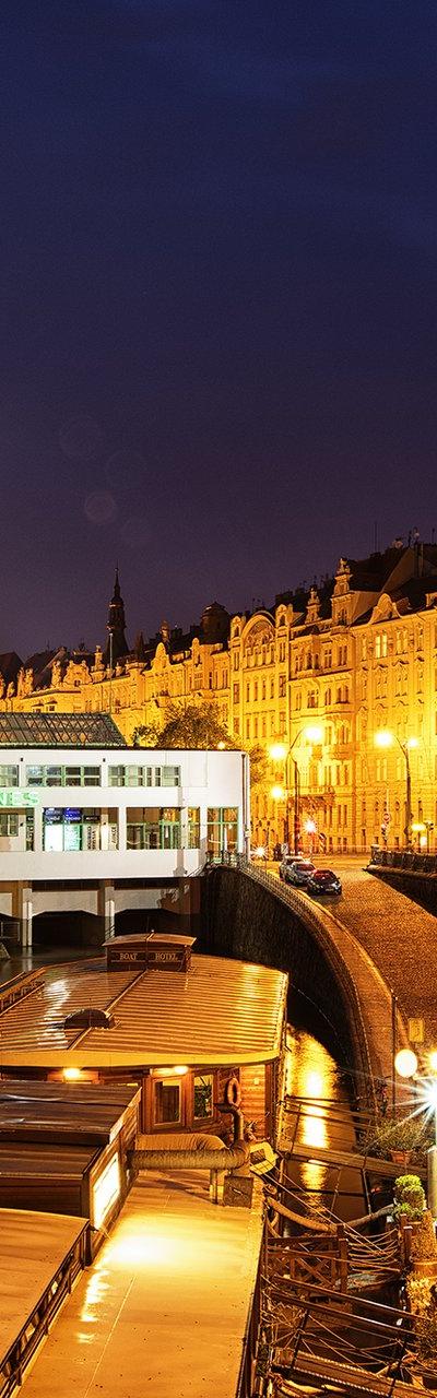 Malá síň Galerie Mánes