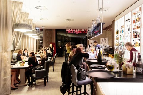 Malá síň Galerie Mánes - náhled 22