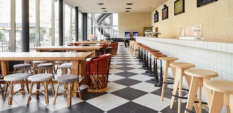 Mama Shelter Prague - Garden Bar - náhled 5