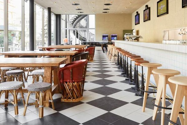 Garden Bar@Mama Shelter Prague - náhled 14