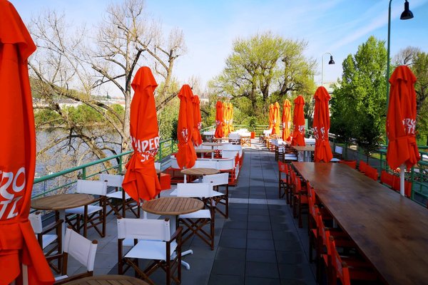 Aperol Spritz Terrace@Mánes - náhled 1