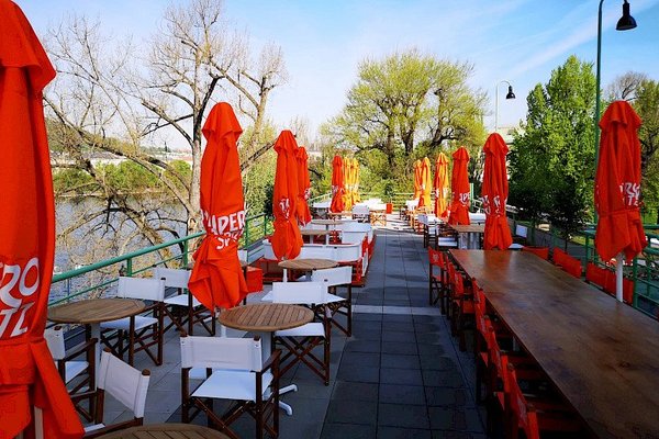 Aperol Spritz Terrace@Mánes - náhled 5