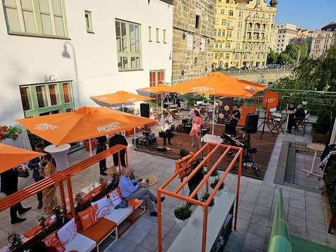 Mánes - Aperol Spritz Terrace - náhled 14