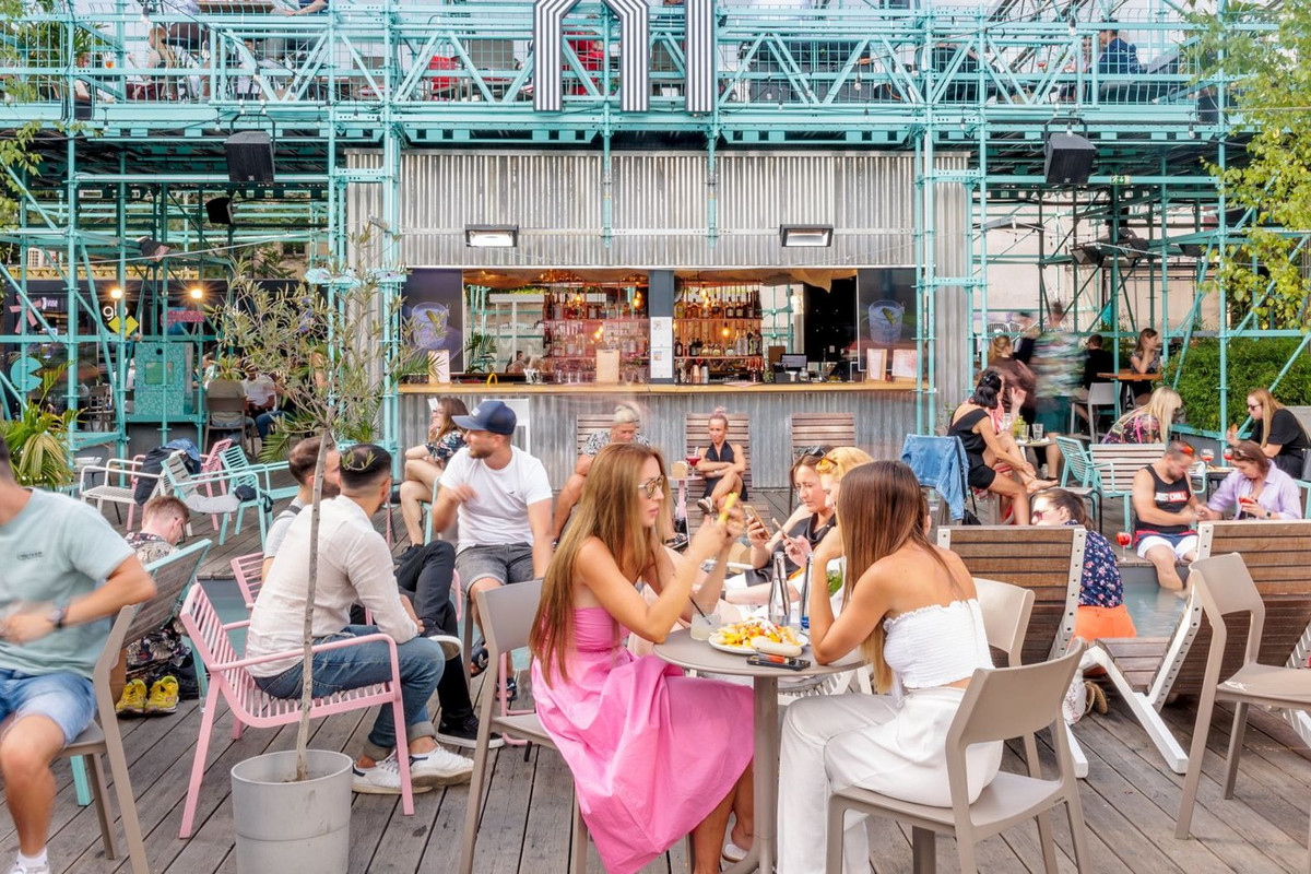 Manifesto Market Anděl - obrázek 1