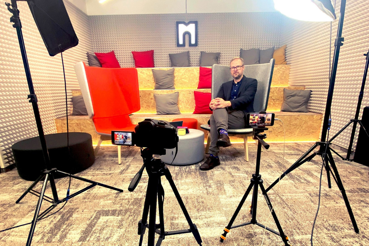 Mo-cha Podcast Studio Santon@Mo-cha Vista - obrázek 1