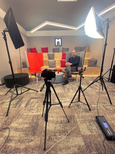 Mo-cha Vista - Mo-cha Podcast Studio Santon - náhled 4