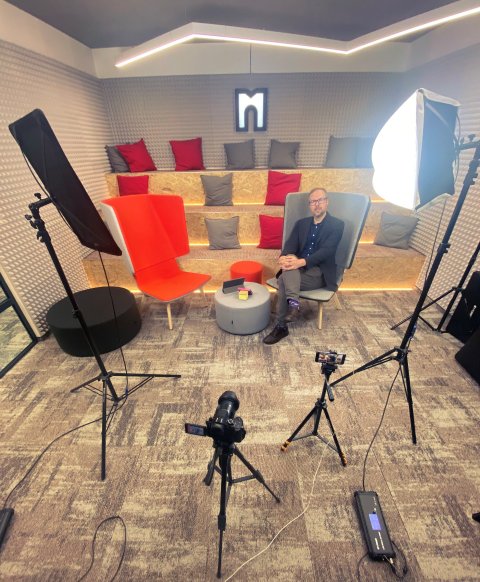 Mo-cha Vista - Mo-cha Podcast Studio Santon - náhled 5