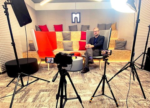 Mo-cha Vista - Mo-cha Podcast Studio Santon - náhled 7