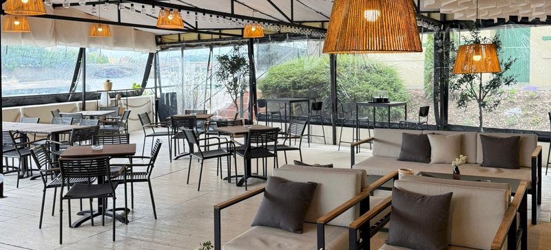 Molo Bar - obrázek 1