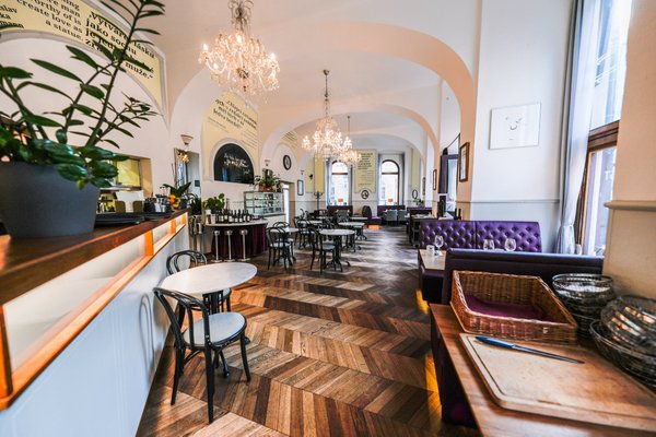 Národní kavárna - náhled 15