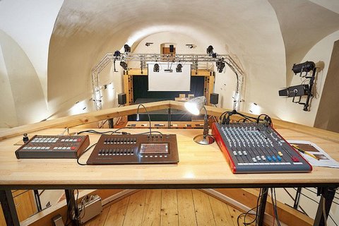 Národní kulturní památka Vyšehrad - Komorní sál Purkrabství - náhled 7