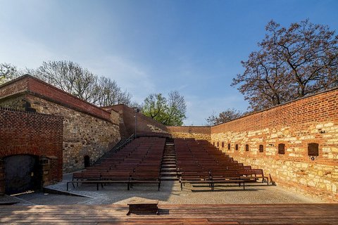 Národní kulturní památka Vyšehrad - Letní scéna na Vyšehradě - náhled 5
