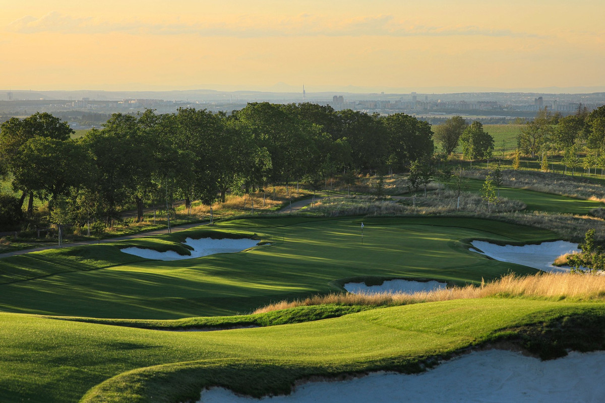 Golfové hřiště OAKS Prague@OAKS Prague - obrázek 1