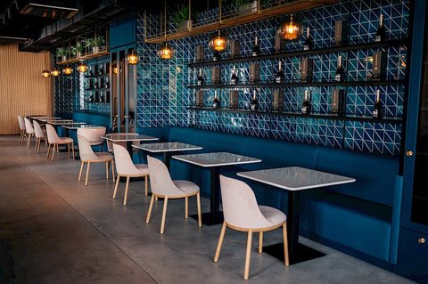 OAKS Prague - La Bottega Oaks Deli Bistro - náhled 6