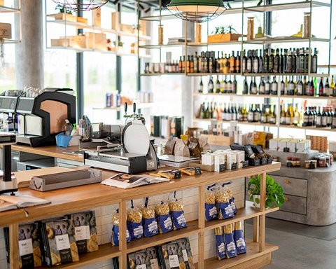 OAKS Prague - La Bottega Oaks Deli Bistro - náhled 9