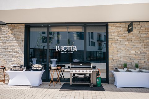 OAKS Prague - La Bottega Oaks Deli Bistro - náhled 12