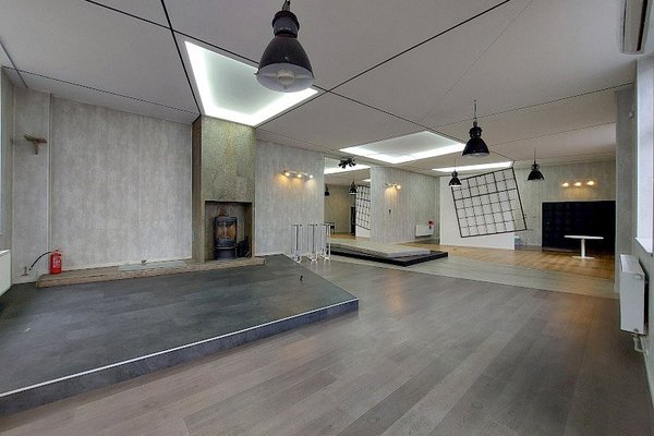 Příjemné prostory pro menší akce - náhled 3