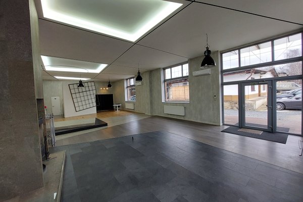 Příjemné prostory pro menší akce - náhled 5