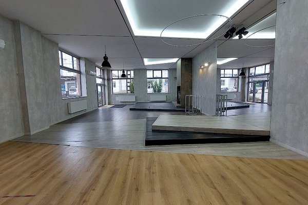 Příjemné prostory pro menší akce - náhled 12