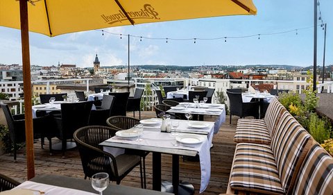 Pytloun Sky Bar & Restaurant Prague - náhled 3